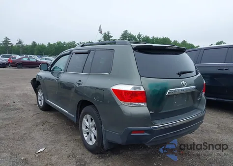 2012 Toyota Highlander Base V6 из США, поврежденный, VIN 5TDBK3EH7CS146948